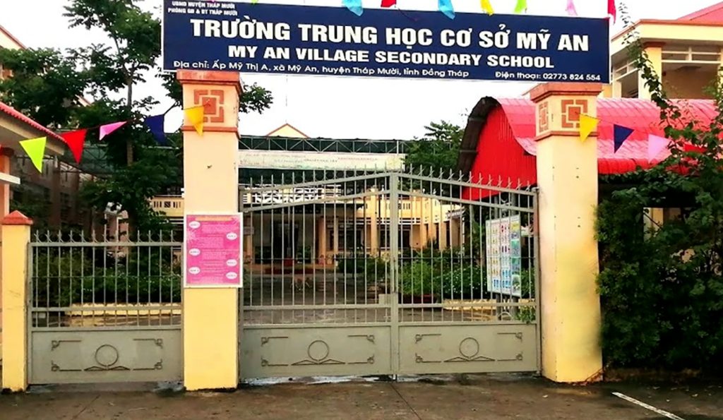 Học sinh bị tát vì không thuộc bài, người nhà vào trường hành hung giáo viên- Ảnh 1.