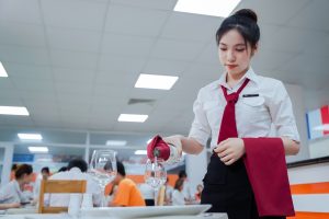 Trường ĐH Công nghệ TP HCM công bố thông tin tuyển sinh 2024- Ảnh 1.